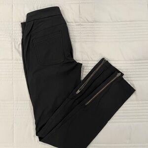 Athleta Women’s Black Slim Cargo Pants with Zipper Accents